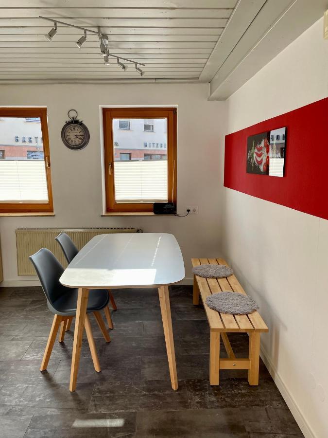 Moderne Ferienwohnung In Historischer Altstadt - Keine Monteurswohnung 힐폴트슈타인 외부 사진