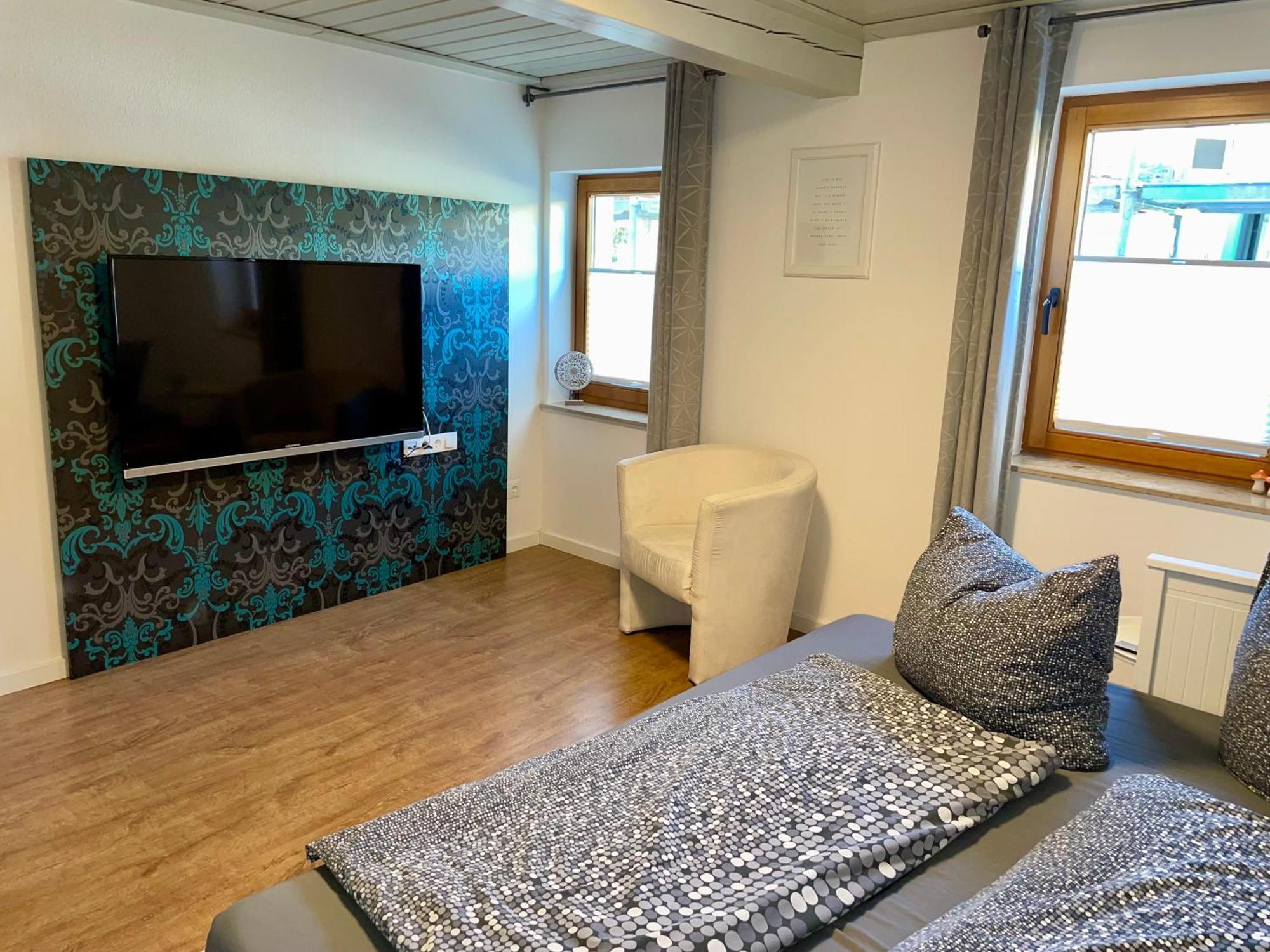 Moderne Ferienwohnung In Historischer Altstadt - Keine Monteurswohnung 힐폴트슈타인 외부 사진